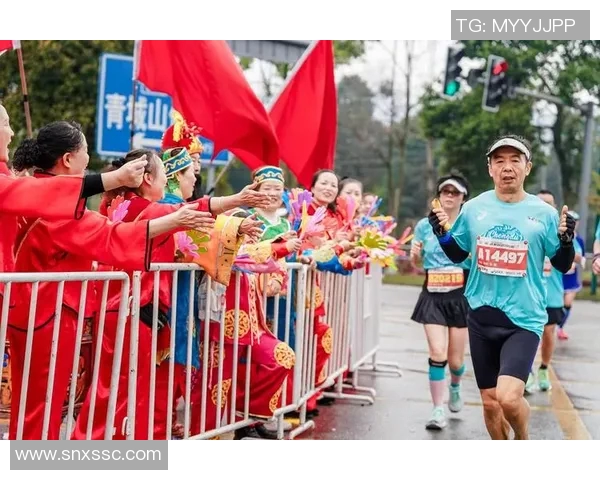 成都街舞队在马拉松大满贯中的精彩技术表现全解析